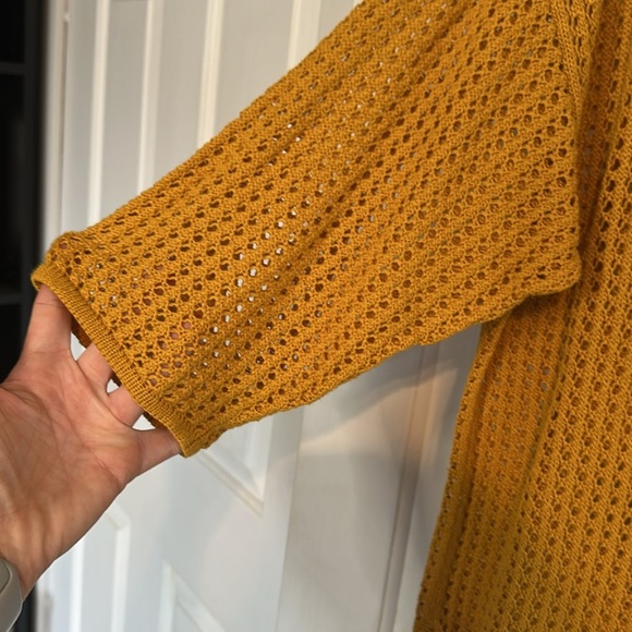 Jeanne Pierre Large mustard top - Picture 2 of 4